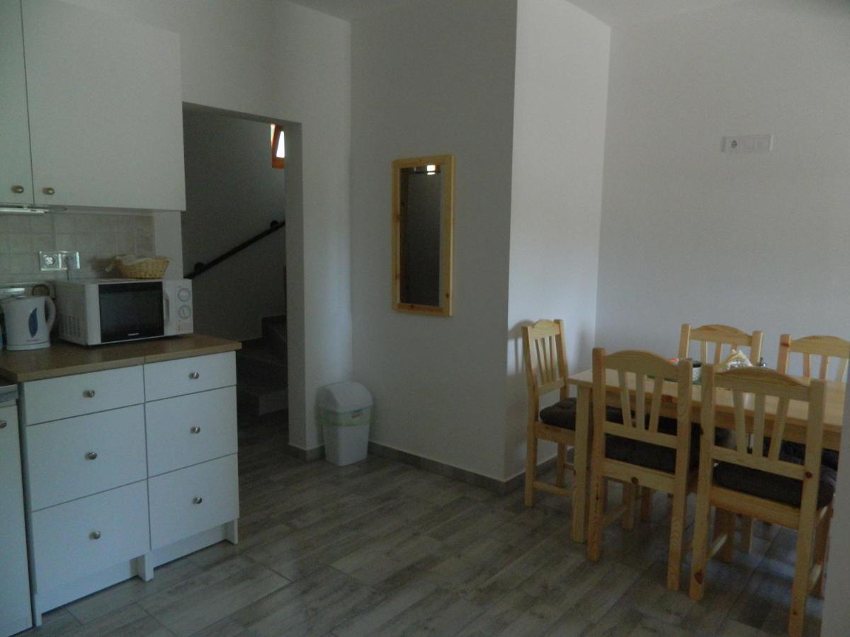 Familia-Pelso Apartmanhaz Zamárdi Eksteriør billede