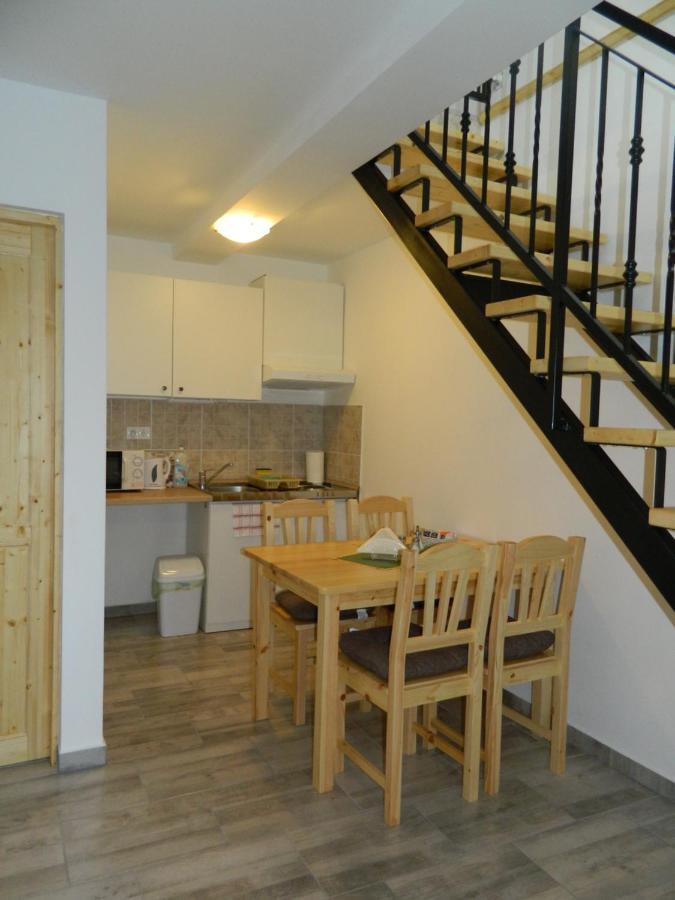 Familia-Pelso Apartmanhaz Zamárdi Eksteriør billede